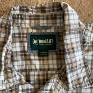 Men’s plaid long sleeve shirt